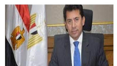 وزير الشباب والرياضة يجتمع مع رؤساء لجان الشباب بالأندية الرياضية