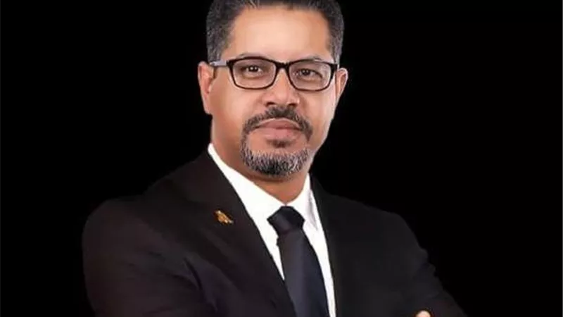محمود زكريا: الدباسة الذكية التقنية الأحدث لجراحات السمنة