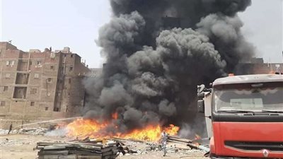 النيابة تحقق في واقعة حريق مخزن مواد غذائية بالمنوفية