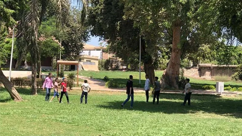 في ثاني أيام العيد.. توافد أعداد كبيرة للزوار لحدائق القناطر الخيرية