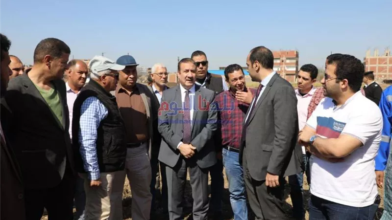 محافظ المنوفية يفاجئ منفذ بيع لحوم وزارة الزراعة بالزيارة و يعنف القائمين على العمل.. لهذا السبب