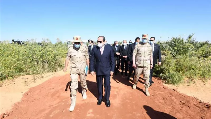 السيسي يهنيء نظيره الفرنسي ماكرون بمناسبة فوزه بالانتخابات الأخيرة
