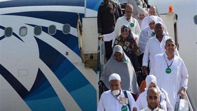 عاجل| إلغاء نقل المعتمرين والسياح إلى السعودية