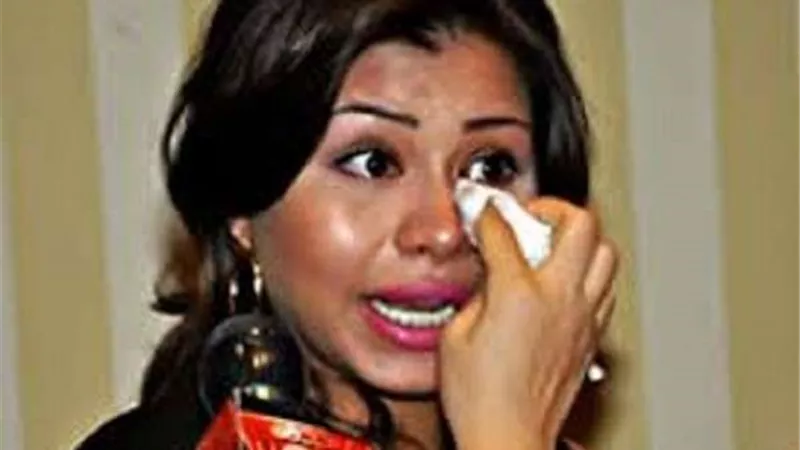 بعد شائعة حملها.. إصابة شيرين عبد الوهاب بمرض قد يمنعها من الإنجاب (فيديو)