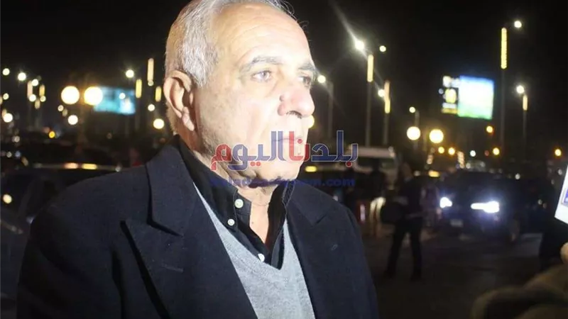 الخطيب وهاني أبو ريدة فى عزاء عمرو فهمي