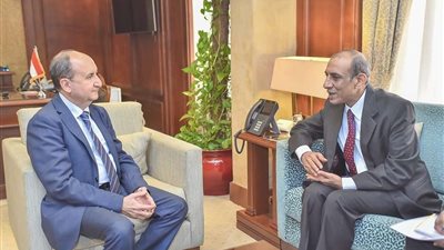 الصناعة تنفي غياب الخدمات والمرافق بمدينة الروبيكي للجلود