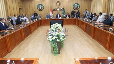 محافظ المنوفية: إجراءات عاجلة لحل مشاكل المستثمرين حفاظاً على حقوقهم