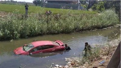 إصابة 4 أشخاص في سقوط سيارة بترعة في أسيوط