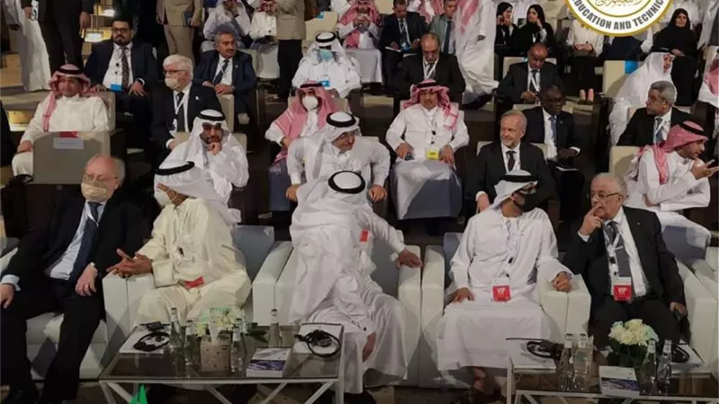 طارق شوقي في حلقة نقاش بعنوان ''السياسات التعليمية في ظل التحديات'' (صور)