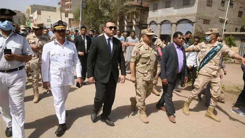 نائب محافظ الدقهلية يشارك جنازة الشهيد جندي السيد المهدي المعداوي