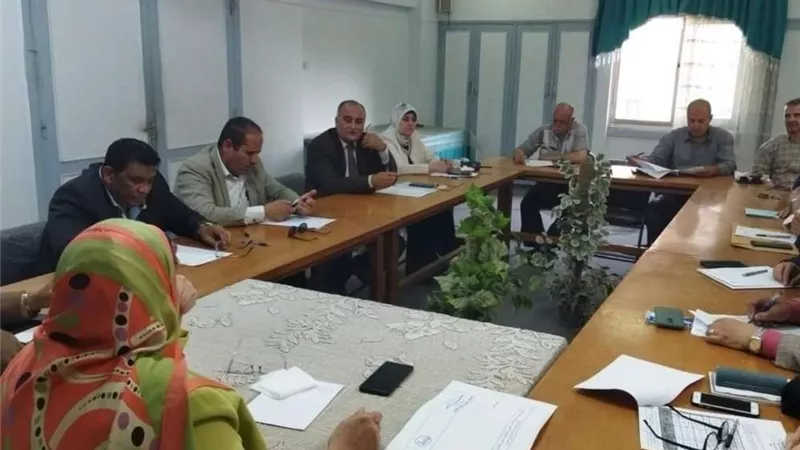 مدير مديرية التربية والتعليم بالمنوفية.. تتابع استعداد الإدارات لاختبارات الدور الأول لصفوف النقل والشهادات العامة