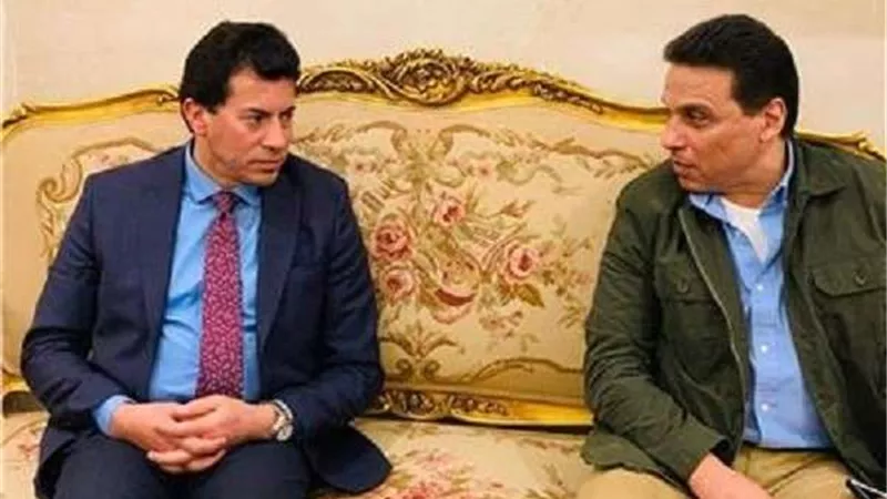 وزير الرياضة يلتقي البدري على هامش لقاء الترجي
