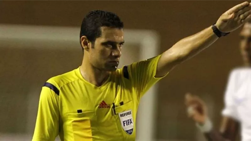 محمود البنا حكما لمباراة الزمالك وإنبى بالدورى
