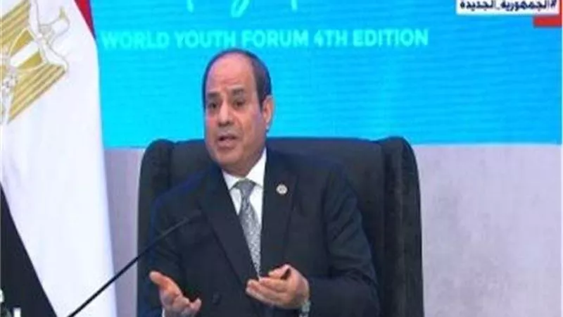 السيسي: مشاكل الأحوال الشخصية ستؤدي للعزوف عن الزواج وتكوين أسرة.. فيديو