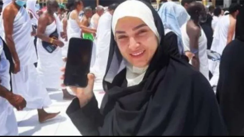 روجينا تحسم الجدل حول نشر بوستر مسلسلها الجديد 