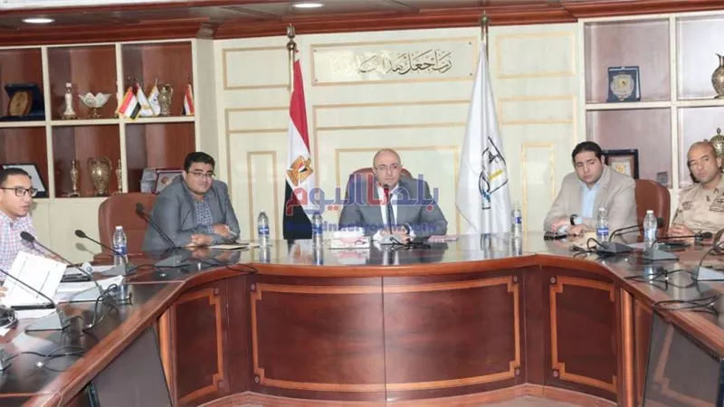 محافظ بني سويف يوجّه بإعداد تقارير أسبوعية عن معدلات الإنجاز في حياة كريمة
