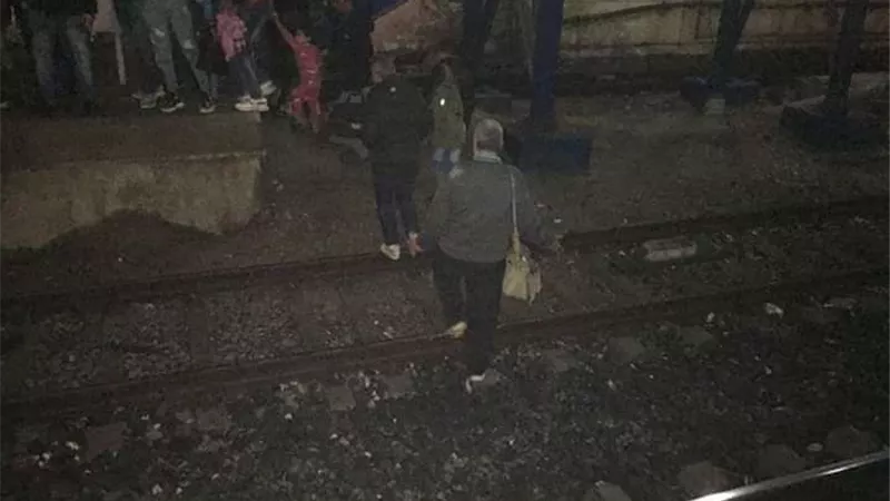 انتحار فتاة بمحطة مترو الدمرداش