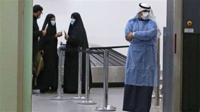 كاتبة سعودية: نعم لإغلاق العمرة.. و