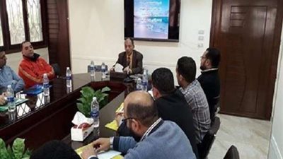 الغزل والنسيج تنظم ندوة تثقيفية لعمال شركة النصر بالمحلة الكبري