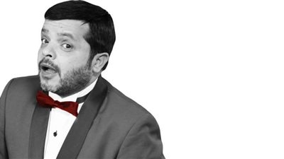 بفيديو طريف.. محمد هنيدي يداعب أحمد السقا على تويتر