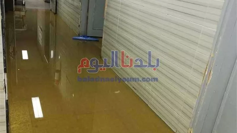 إصلاح العطل المتسبب في غرق قسم الاستقبال بمستشفى بنها الجامعي