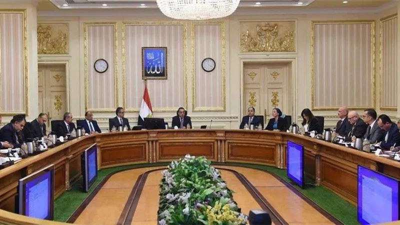 رئيس الوزراء يؤكد: الحكومة تولي قطاع السياحة اهتماما كبيرا