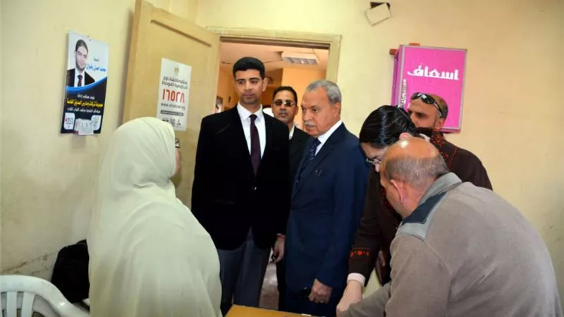 محافظ القليوبية يبدي استيائه من إهمال مركز شباب بكفر شكر