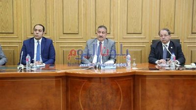 محافظ المنوفية يلتقي وفد الاتحاد العام لجمعيات المستثمرين