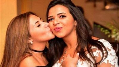 بعد صورهم بالكمامة.. حقيقة إصابة دنيا وإيمي سمير غانم بفيروس كورونا؟