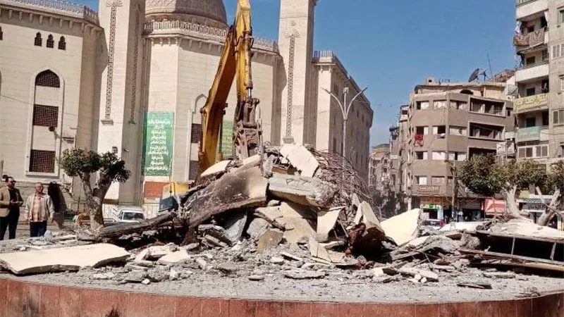 محافظ الدقهلية يعلن بدء أعمال تطوير ميدان الشيخ حسانين بالمنصورة
