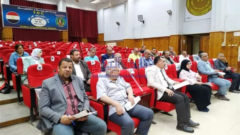 تعليم المنوفية يناقش خطة الاستعدادات لعقد اختبارات الدور الأول للشهادة الإعدادية العامة والدبلومات الفنية لعام 2022