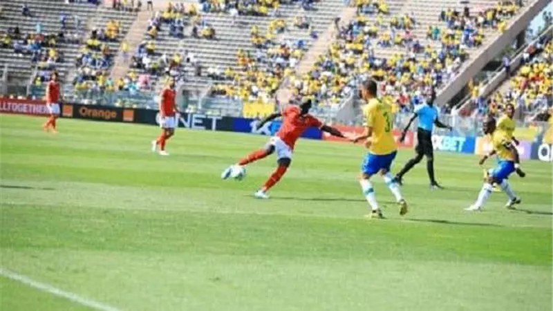 الأهلي يخطف التعادل 1 /1 من صن داونز في الشوط الأول