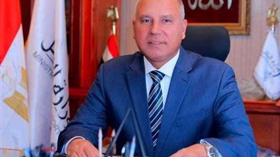 الوزير: الرئيس السيسي وضع خطة لتثبيت أركان الدولة.. لا يمكن بيع موانئ مصر.. فيديو