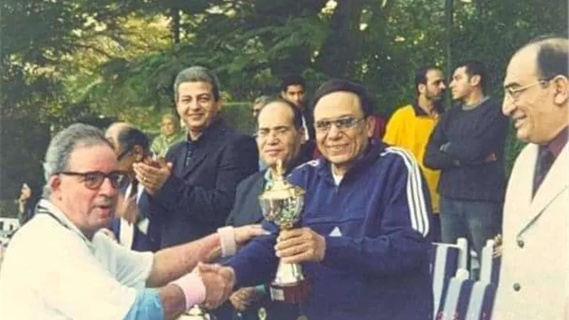 وزير الشباب والرياضة خالد عبد العزيز يهنيء الزعيم بـ عيد ميلاده