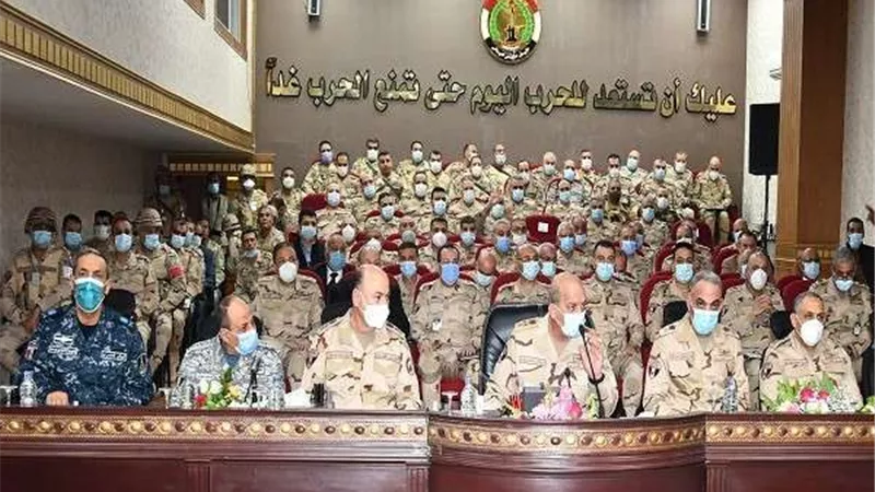 وزير الدفاع يشهد المرحلة الرئيسية لمشروع مراكز القيادة التعبوي (صمود - 1)