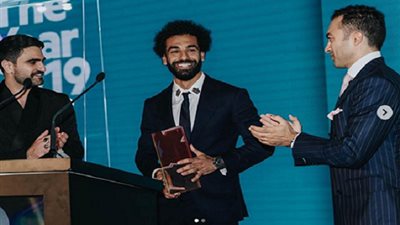 كلوب يشيد بمحمد صلاح.. وجائزة جديدة لـ