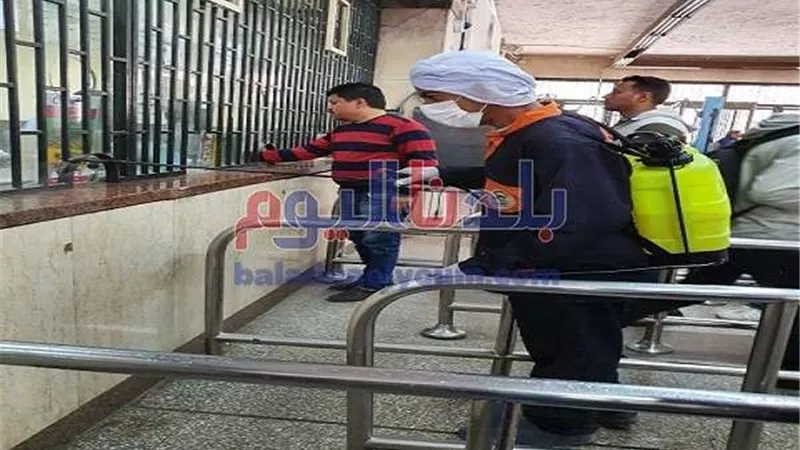 إجراءات وقائية بالمترو لمنع انتشار فيروس كورونا بين الركاب