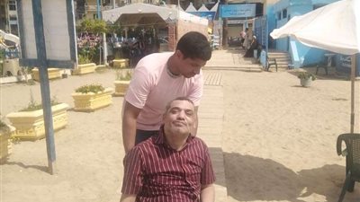 الشريف: كل شواطي الإسكندرية مفتوحة مجانا لذوي الهمم والمسنين والأيتام