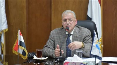 لموجة الطقس.. رئيس مياه القليوبية يعقد اجتماعا برؤساء القطاعات
