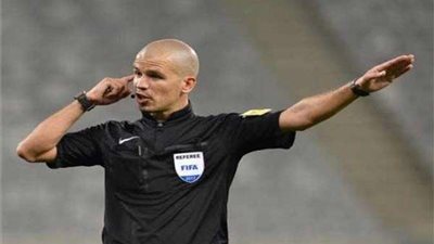 رسميا.. فيكتور جوميز حكما لنهائي إفريقيا.. وباملاك تيسيما لـ