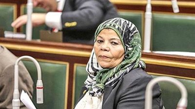 شادية خضير: قانون العقوبات يخلو من نصوص تتضمن معاقبة الأبناء الذين يعقون آباءهم