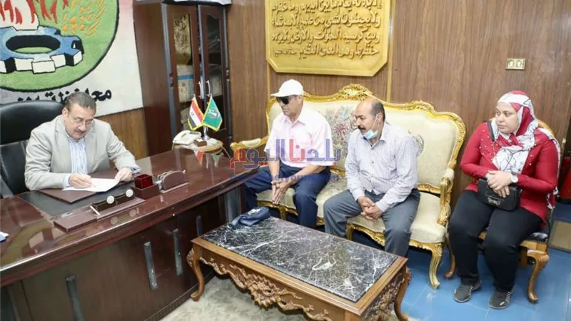 محافظ المنوفية يلتقي عدد من المواطنين ويوجه المختصين بإجراءات عاجلة لحل شكواهم