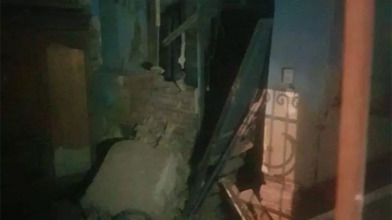 انهيار منزل في بنها بسبب الأمطار والرياح