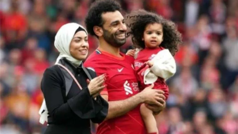 خطفت الأنظار.. رشاقة زوجة محمد صلاح حديث السوشيال ميديا