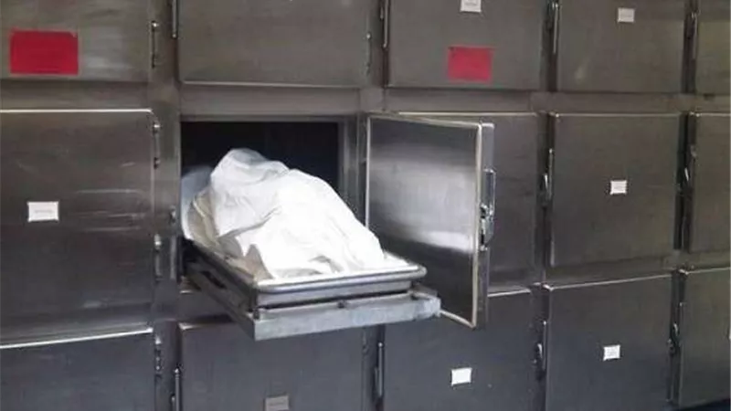 البحيرة.. مصرع طفل صعقًا بالكهرباء أثناء تركيب لمبة بمنزله