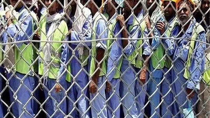 الجارديان: قطر فشلت في التحقيق حول وفاة مئات العمال المهاجرين بشكل مفاجئ