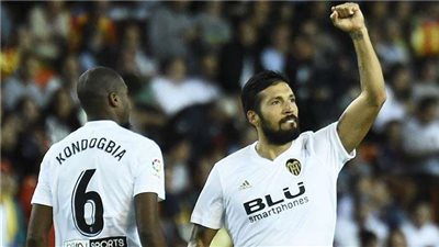 إصابة نجم فالنسيا بفيروس كورونا