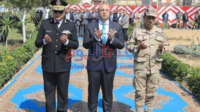 بالصور.. محافظ بني سويف يهنئ أهالي المحافظة بالعيد القومي