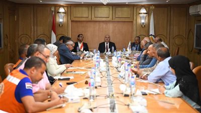 سفير مصر في قطر يستقبل الوفد المصري المشارك في مؤتمر الدوحة لحوار الأديان