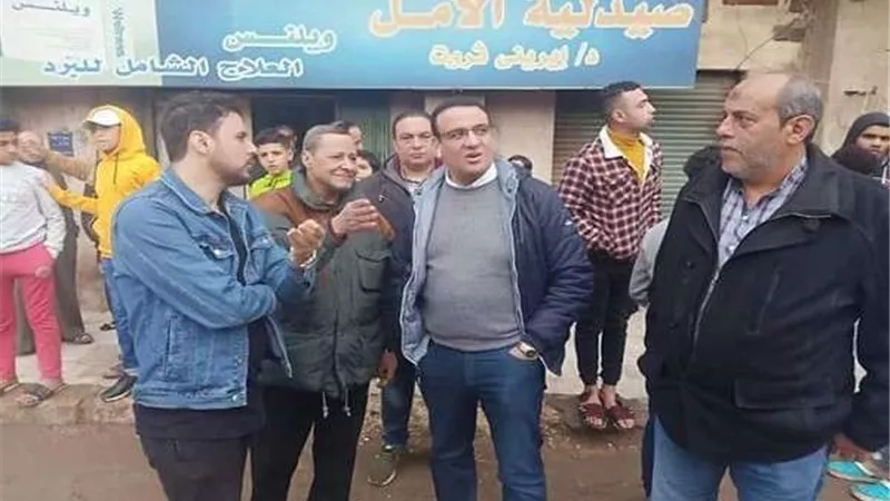 بعد أزمة سقوط الأمطار.. الحرية المصري يشارك المصريين أزماتهم بالنزول إلى الشارع